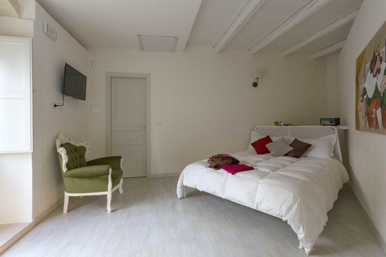 Re Bafe Hotel Syracuse Eksteriør billede